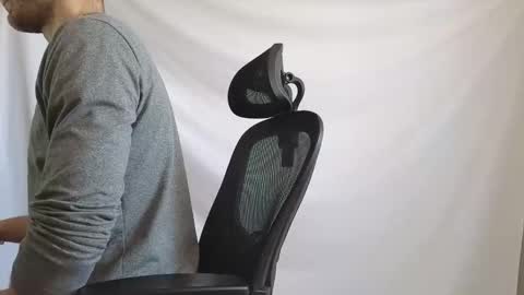 Marco. When Im offline you can view premium content in bio online show from 04/11/26, 08:51