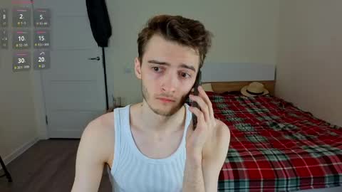 Snapshot of spider___man chatting on 04/18/26, 03:27 Spidey online show from 04/18/26, 03:27