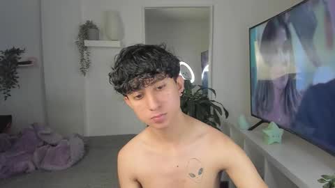 spider_baby_ online show from 12/02/25, 10:16