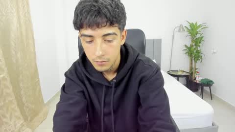 Snapshot of spider_master77 chatting on 03/02/25, 03:13 spider master online show from 03/02/25, 03:13