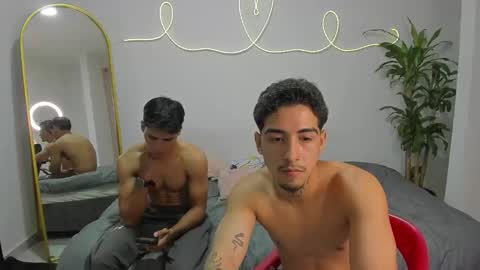 Snapshot of spider_master77 chatting on 12/04/25, 02:10 spider master online show from 12/04/25, 02:10