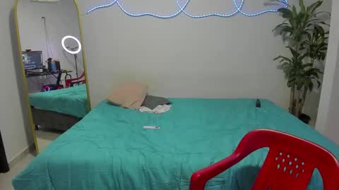 Snapshot of spider_master77 chatting on 12/20/25, 05:14 spider master online show from 12/20/25, 05:14