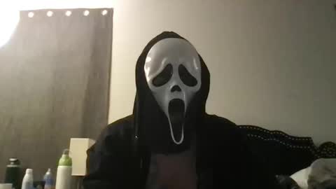 Snapshot of spiderspunk_172 chatting on 02/05/25, 02:19 Ghost Face666 online show from 02/05/25, 02:19