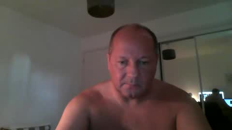 Snapshot of spidey1051a chatting on 03/11/26, 04:02 spidey1051a online show from 03/11/26, 04:02