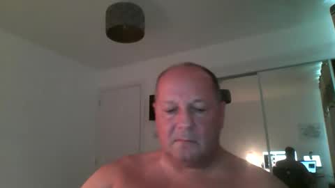 Snapshot of spidey1051a chatting on 04/15/26, 09:27 spidey1051a online show from 04/15/26, 09:27