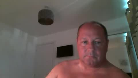 Snapshot of spidey1051a chatting on 04/29/26, 08:40 spidey1051a online show from 04/29/26, 08:40