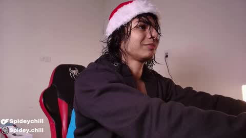 Snapshot of spideychill chatting on 12/17/24, 10:11 spideychill online show from 12/17/24, 10:11