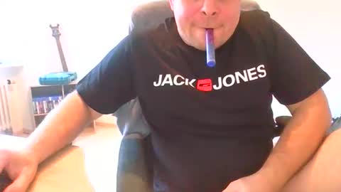 Snapshot of spirit_2706 chatting on 04/22/26, 03:57 spirit_2706 online show from 04/22/26, 03:57