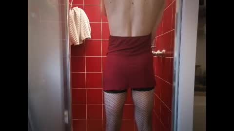 ellie online show from 01/06/26, 04:00