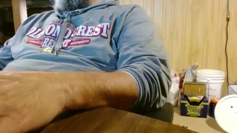 Snapshot of splash_w chatting on 10/17/25, 04:53 Splash Man online show from 10/17/25, 04:53