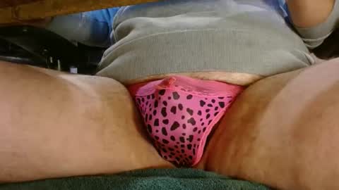 Snapshot of splash_w chatting on 11/06/25, 03:57 Splash Man online show from 11/06/25, 03:57