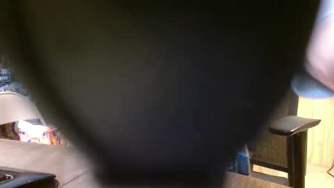 Snapshot of splash_w chatting on 03/08/26, 09:29 Splash Man online show from 03/08/26, 09:29