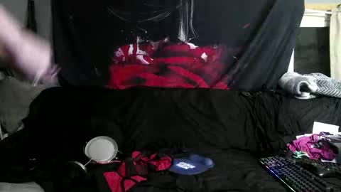 Snapshot of splashh_queen317 chatting on 10/21/25, 05:30 Daddy  His Splash Queen online show from 10/21/25, 05:30