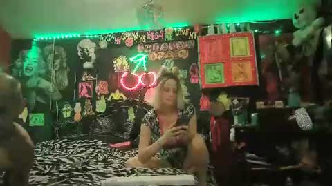 Snapshot of splashh_queen420 chatting on 06/30/26, 03:29 Daddy His Splash Queen online show from 06/30/26, 03:29
