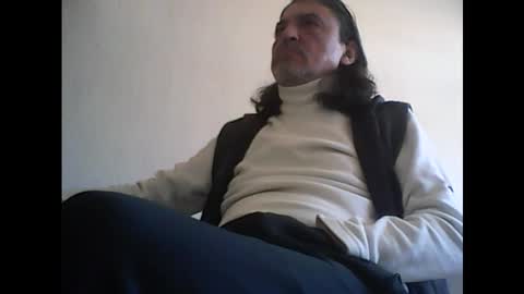 Snapshot of spoiled48 chatting on 01/18/25, 10:39 Spoiled online show from 01/18/25, 10:39