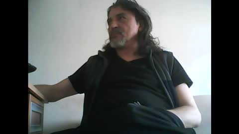 Snapshot of spoiled48 chatting on 02/19/25, 10:01 Spoiled online show from 02/19/25, 10:01