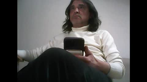 Snapshot of spoiled48 chatting on 03/01/25, 06:32 Spoiled online show from 03/01/25, 06:32