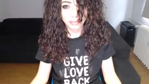 Doll online show from 12/11/24, 11:19