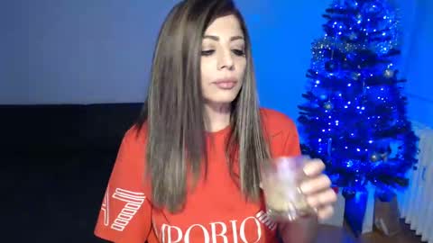 Doll online show from 12/26/24, 03:16