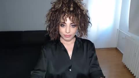 Doll online show from 03/10/25, 11:32