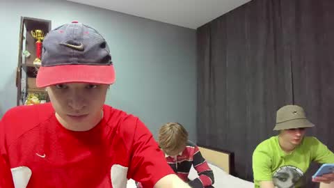 Snapshot of sponge_bob_spencer chatting on 07/05/26, 09:33 Boris Fedya Kolya online show from 07/05/26, 09:33