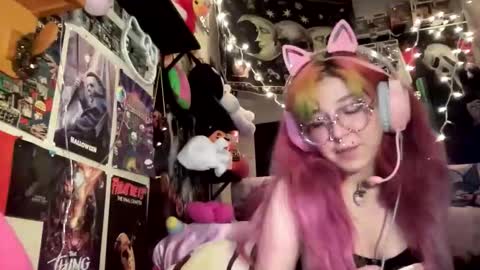 Pixie online show from 05/10/26, 12:16