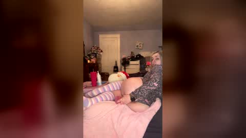 Snapshot of sporegeous chatting on 02/08/26, 08:12 sporegeous online show from 02/08/26, 08:12