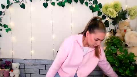 Snapshot of sport_tall_karina chatting on 03/11/26, 08:31 Karina online show from 03/11/26, 08:31