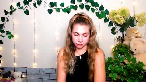 Snapshot of sport_tall_karina chatting on 03/19/26, 07:01 Karina online show from 03/19/26, 07:01