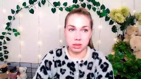 Snapshot of sport_tall_karina chatting on 03/23/26, 08:51 Karina online show from 03/23/26, 08:51