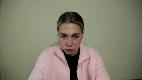 Snapshot of sport_tall_karina chatting on 04/23/26, 09:30 Karina online show from 04/23/26, 09:30