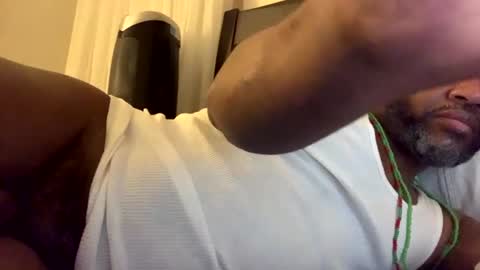 Snapshot of sportyesce chatting on 01/12/25, 08:14 sportyesce online show from 01/12/25, 08:14