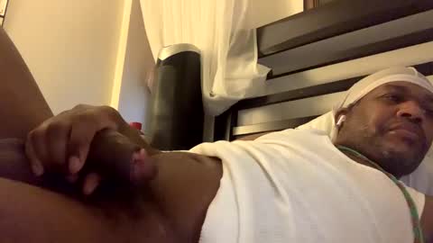 Snapshot of sportyesce chatting on 02/05/25, 05:20 sportyesce online show from 02/05/25, 05:20