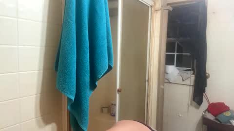 Snapshot of spotlight19955 chatting on 12/01/25, 07:02 TN stuf online show from 12/01/25, 07:02