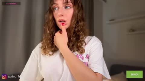 Snapshot of spring_forestx chatting on 02/18/26, 01:40 Lilly online Monday - Friday ask time in pm online show from 02/18/26, 01:40