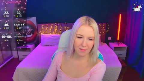 Snapshot of springajara chatting on 12/16/25, 06:18 Vetta online show from 12/16/25, 06:18