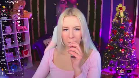 Snapshot of springajara chatting on 12/17/25, 01:06 Vetta online show from 12/17/25, 01:06