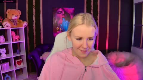 Snapshot of springajara chatting on 02/25/26, 12:04 Vetta online show from 02/25/26, 12:04