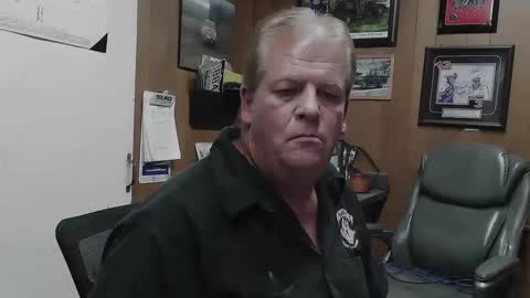 Snapshot of spyder719 chatting on 09/09/25, 12:10 spyder719 online show from 09/09/25, 12:10