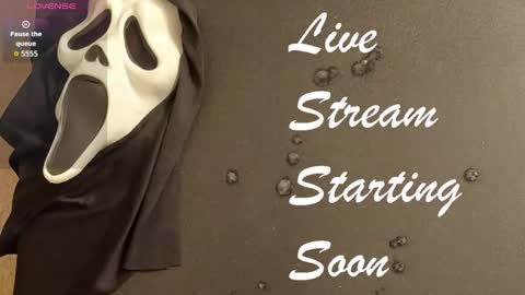 Snapshot of squ1rtl3cb chatting on 09/22/25, 09:44 squ1rtl3cb online show from 09/22/25, 09:44