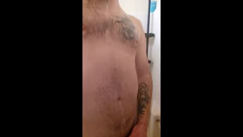 Snapshot of squ1rtl3cb chatting on 02/22/26, 03:32 squ1rtl3cb online show from 02/22/26, 03:32