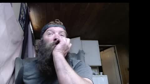 Snapshot of squegly chatting on 04/29/26, 07:31 Bryan online show from 04/29/26, 07:31