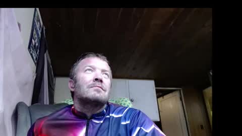 Snapshot of squegly chatting on 05/18/26, 04:51 Bryan online show from 05/18/26, 04:51