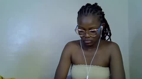 Snapshot of squirt_godes chatting on 11/13/25, 12:20 Tashy online show from 11/13/25, 12:20