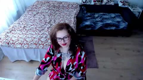 Kim online show from 12/21/25, 10:00