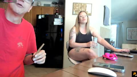 Snapshot of squirt_vip_room chatting on 05/08/26, 12:38 Roxy Day Mossimo Knight online show from 05/08/26, 12:38