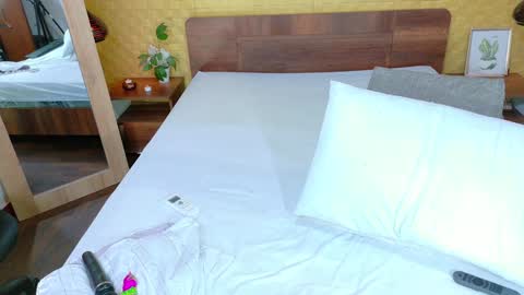 Snapshot of squirter_girl69 chatting on 01/21/25, 06:33 squirter_girl69 online show from 01/21/25, 06:33