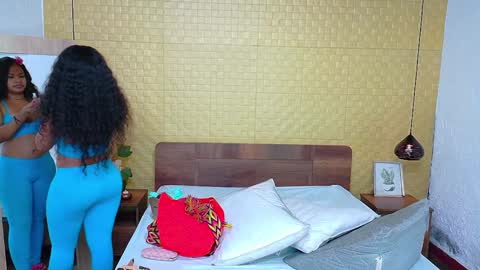 Snapshot of squirter_girl69 chatting on 01/30/25, 03:44 squirter_girl69 online show from 01/30/25, 03:44