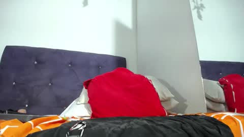 Snapshot of squirter_girl69 chatting on 10/17/25, 04:53 squirter_girl69 online show from 10/17/25, 04:53