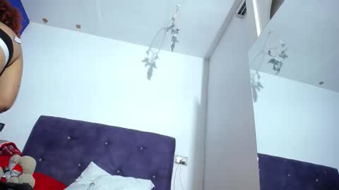 Snapshot of squirter_girl69 chatting on 11/10/25, 03:27 squirter_girl69 online show from 11/10/25, 03:27